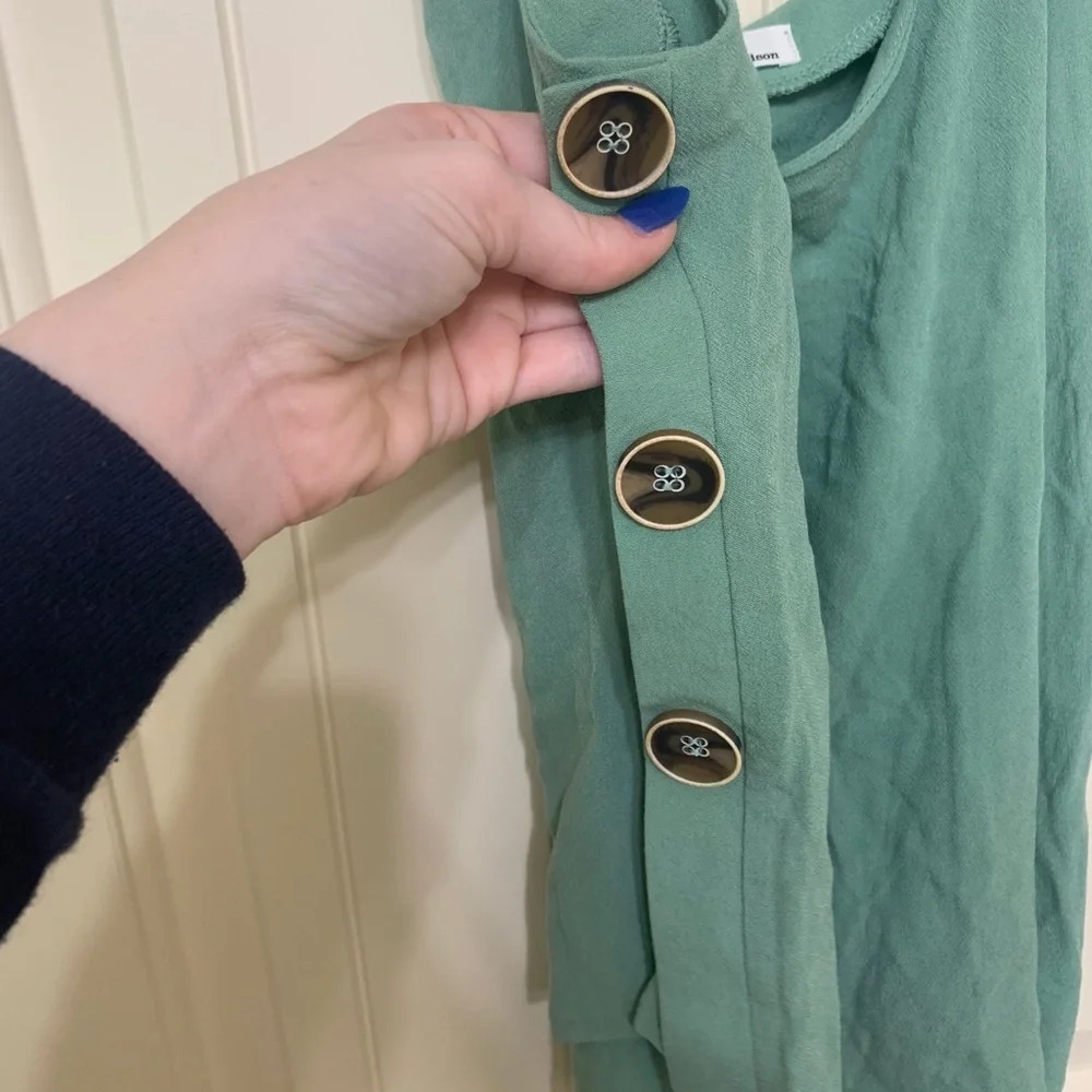 June & Hudson Button Tank - Picture 3 of 6